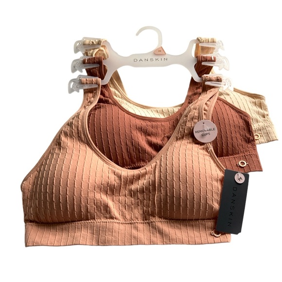 Danskin Intimate Ribbed Removable Cups Sport Bra - Picture 10 of 10